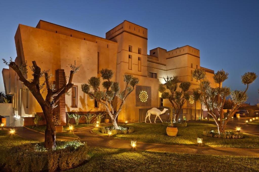 Apple & Marrakech Hotel 5*